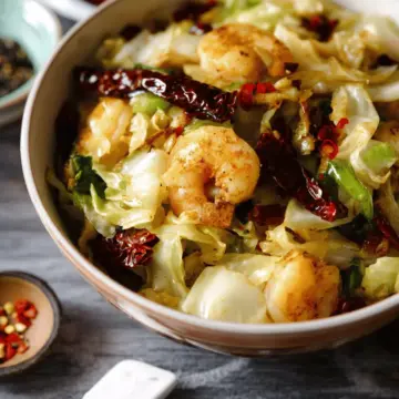 Cabbage Stir Fry with Shrimp and Dried Chiles