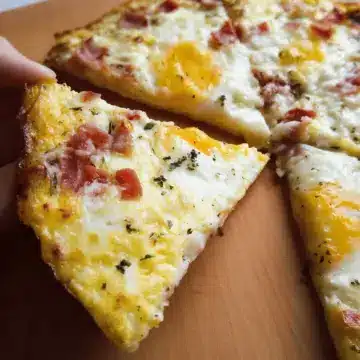 Fast Pizza Eggs (Omelette Pizza)
