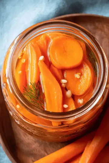 Easy Quick Pickled Carrots