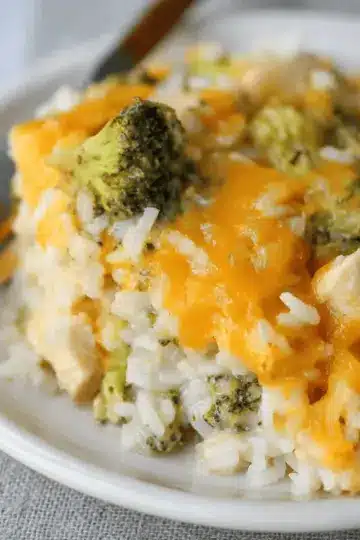 Cheesy Chicken Broccoli Rice Casserole