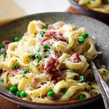 Creamy Pasta with Pancetta and Peas