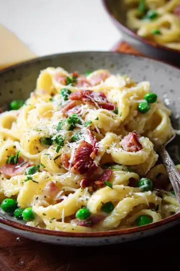 Creamy Pasta with Pancetta and Peas