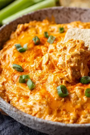 Crock Pot Buffalo Chicken Dip
