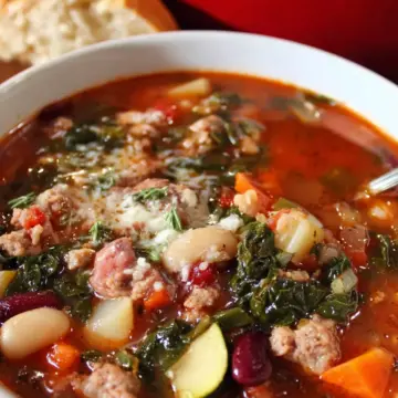 Minestrone Soup with Sausage (Italian Soup Recipe)