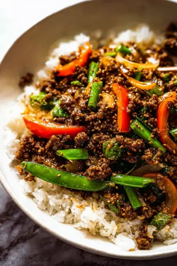 Ground Beef Stir Fry with Garlic Ginger Sauce