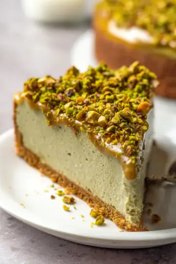 Pistachio Cheesecake With Pistachio Topping
