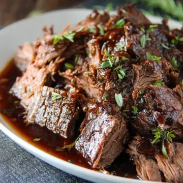 Slow Cooker Balsamic Glazed Roast Beef