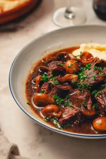 Classic French Beef Bourguignon – Easy & Authentic