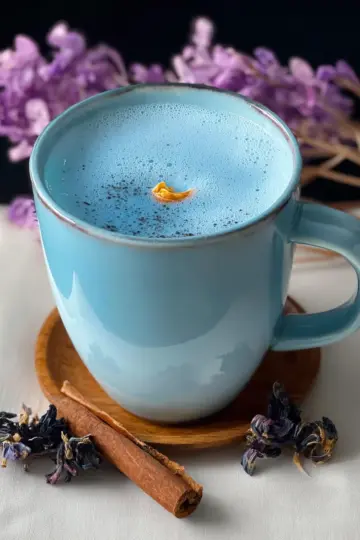 Moon Milk Tea – A Magical Blue Bedtime Drink