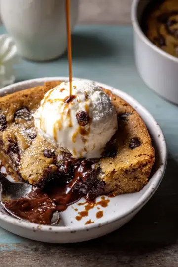 Deep Dish Molten Chocolate Coffee Blondies