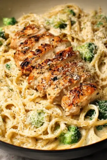 Chicken Alfredo Easy Creamy Dinner