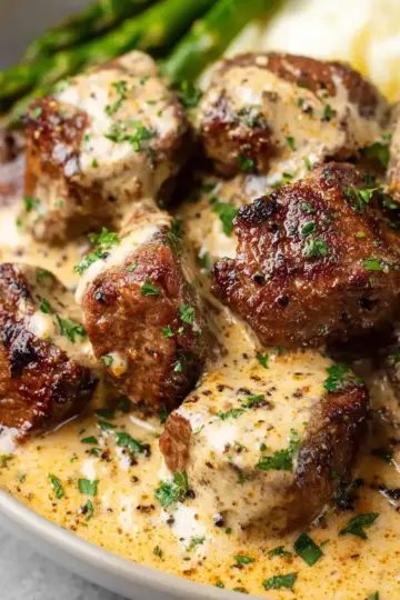 Garlic Butter Steak Bites with Creamy Parmesan Sauce